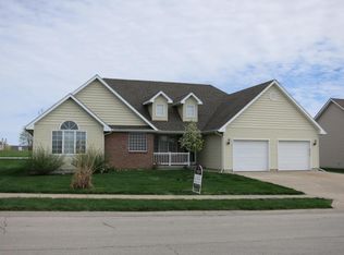 1217 Talon Dr, Cameron, MO 64429
