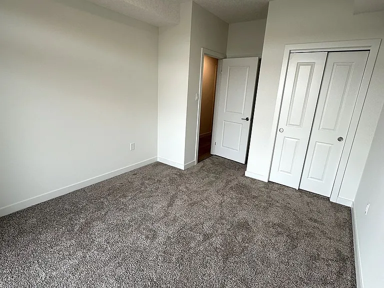 824 Woolwich St #175 — Photo 15