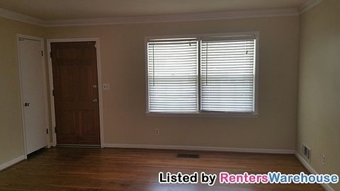 3rd image of 3802 Gloucester Dr