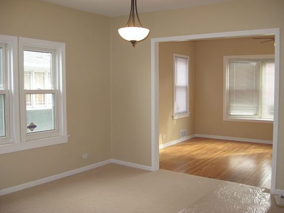 4th image of 622 24th Ave