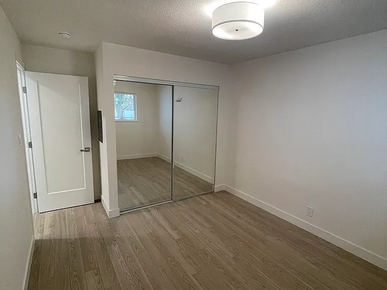 1836 E 25th St #2 — Photo 12