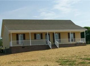 34 Hunters Ridge Dr, Fayetteville, TN 37334