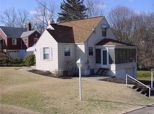 907 Burchfield Rd, Allison park, PA 15101