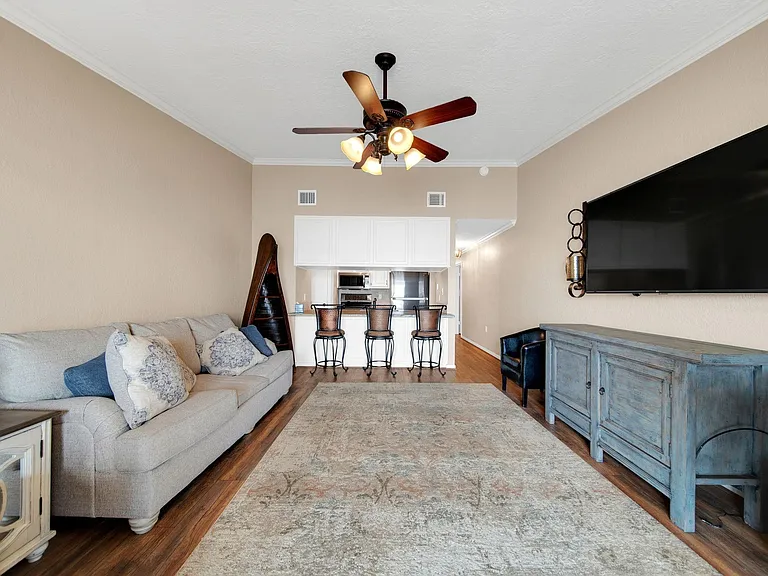 801 River Rd E #116 — Photo 6