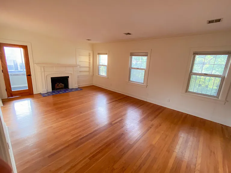 1108 Ward Pkwy — Photo 8