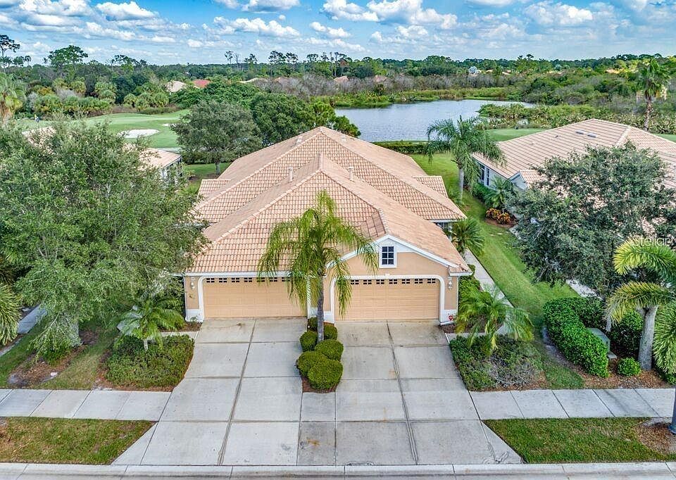 1st image of 4287 Whispering Oaks Dr
