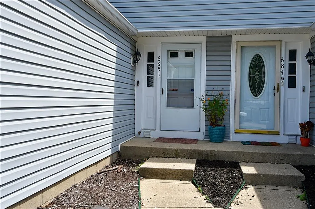 6851 Cross Key Dr photo 1
