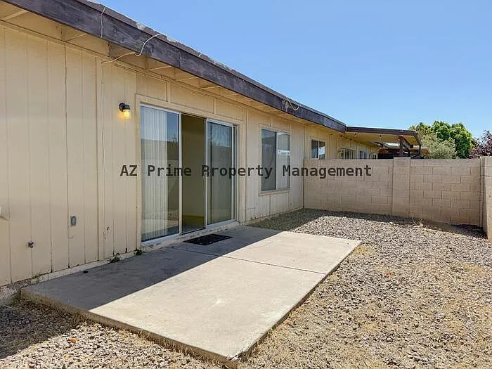 812 W Duke Dr — Photo 16