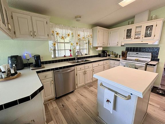 2nd image of 3873 Southwind Dr #431