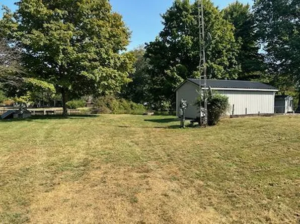 43515 66th St, Bangor, MI 49013