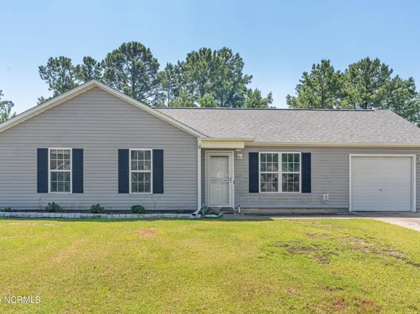 192 Ashbury Park Lane, Richlands, NC 28574