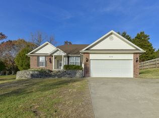 325 Tall Oaks Dr, Branson, MO 65616