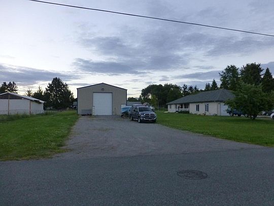 1st image of 395 E Dakota Ave