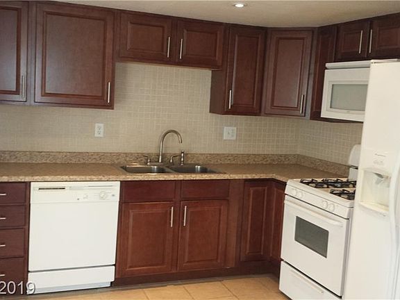 4th image of 459 Linn Ln