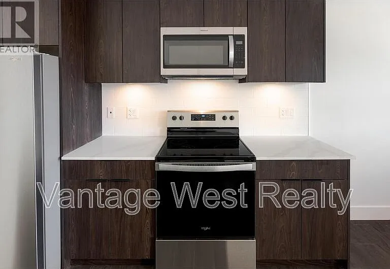 235 Taylor Rd #2 — Photo 3