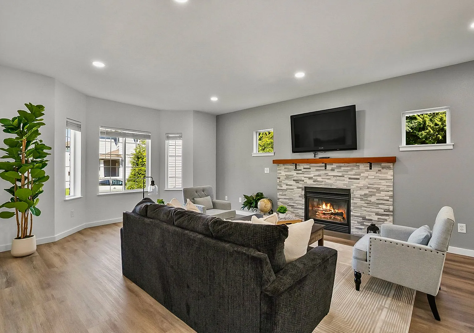 Spacious Snohomish Home with Luxury Features & Room to Live! — Photo 4