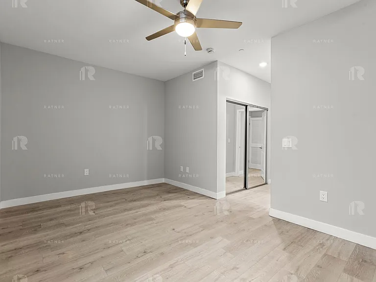 (Ar/Ji/Yo:B) 10960 Ratner Street — Photo 3