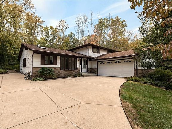 2nd image of 8736 Lake Forest Trl