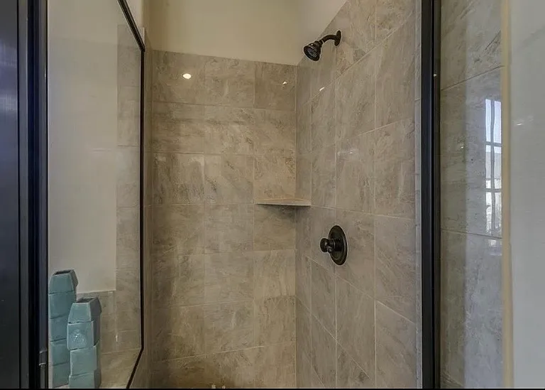580 Hampshire Dr — Photo 20