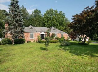 213 Ponus Rdg, New Canaan, CT 06840