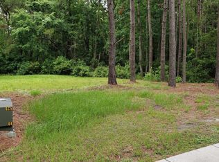 9281 W Lake Rd, Calabash, NC 28467