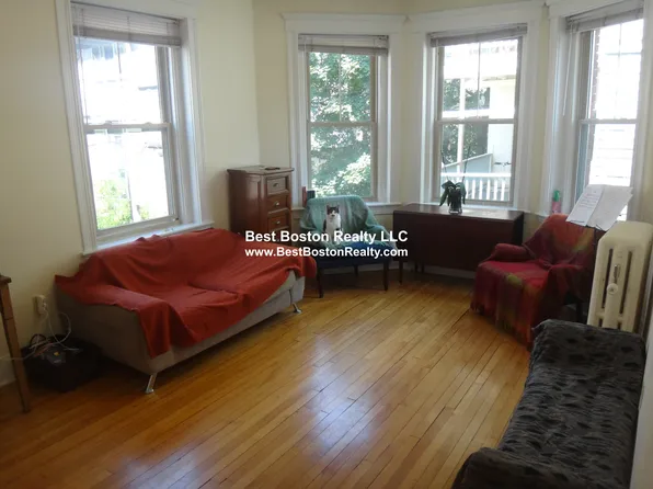 91 Trowbridge St, Cambridge, MA
