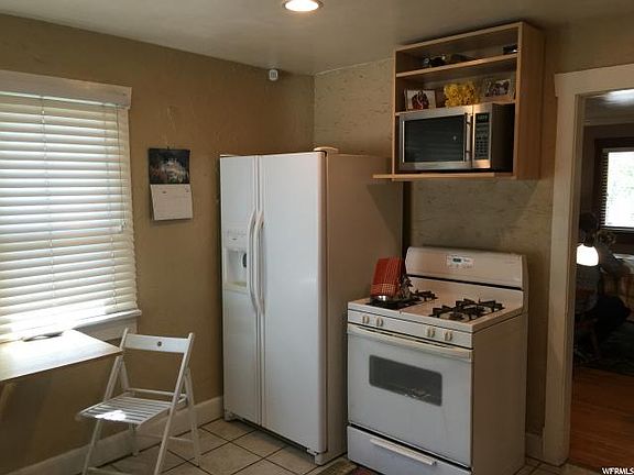 5th image of 325 E Ramona Ave