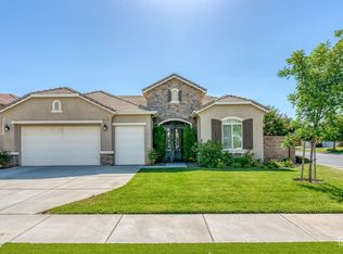 6401 Dover Pl, Bakersfield, CA 93306
