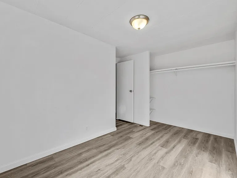 22450 Norris Ln — Photo 3