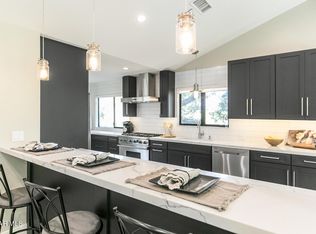 32322 Saddle Mountain Dr, Westlake Village, CA 91361
