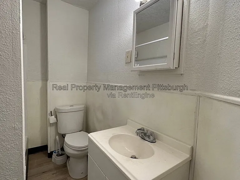 208 Rolfe St — Photo 11