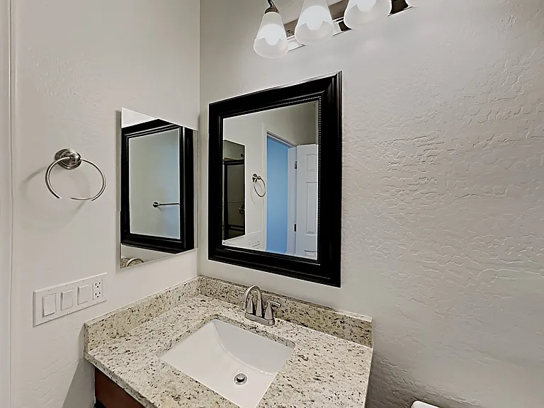 868 W Basswood Ave — Photo 14