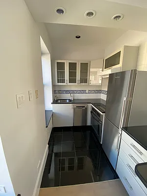 Rented by Native Real Estate LLC | media 7
