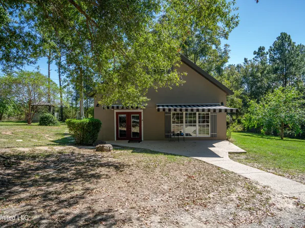 24752 Tally Shaw Rd, Perkinston, MS 39573
