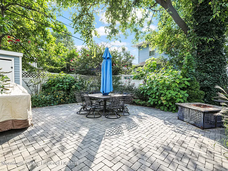 513 Ocean Park Ave — Photo 29