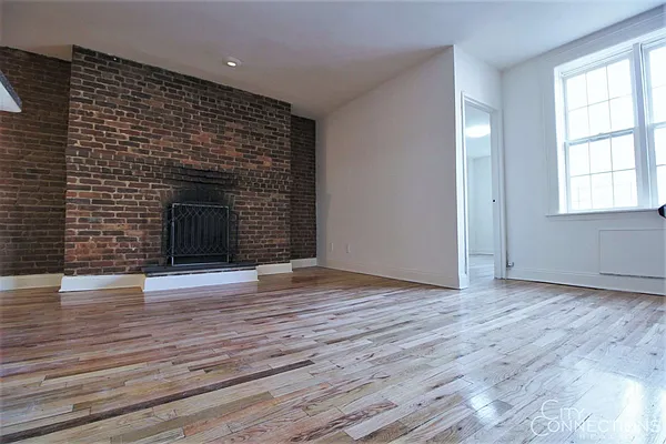 Rented by City Connections Realty | media 24