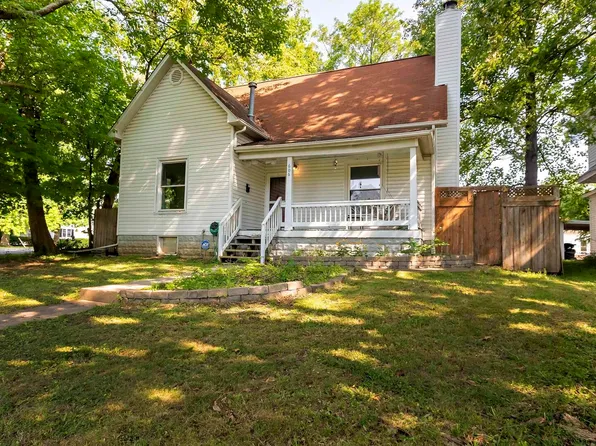 606 W Pecan St, Carbondale, IL 62901