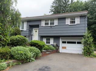 260 Pearl St, Brockton, MA 02301