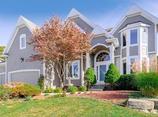 7407 Noland Rd, Shawnee, KS 66216