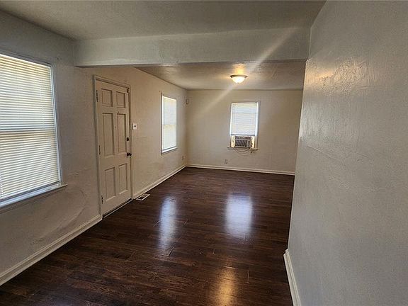 5th image of 7164 Manette Dr