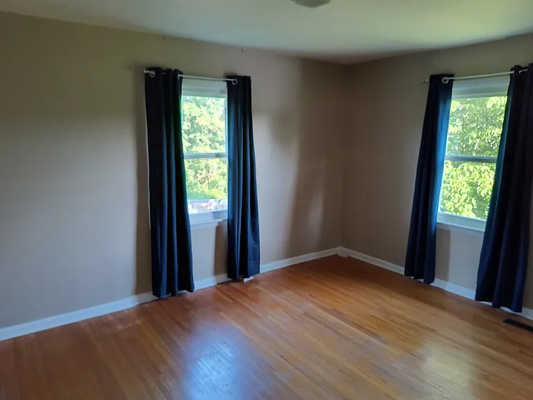 400 NW Williams Rd — Photo 13