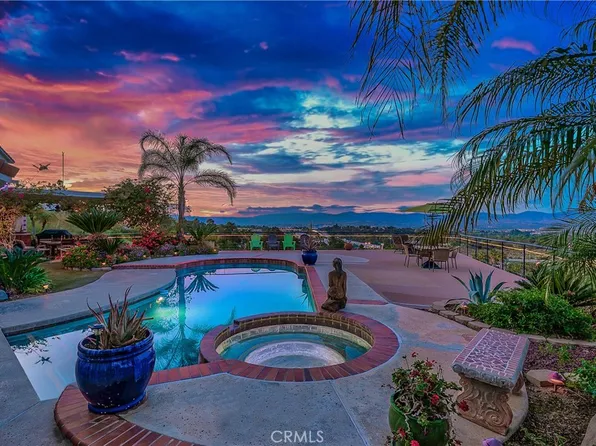 25042 Hollyhock Ct, Newhall, CA 91381