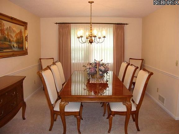 4th image of 9365 Sunrise Ct