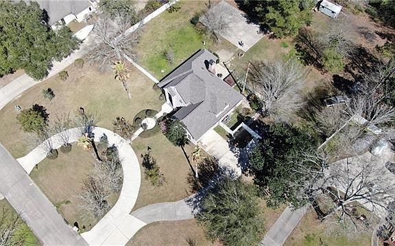 5th image of 108 Lindsey Ln