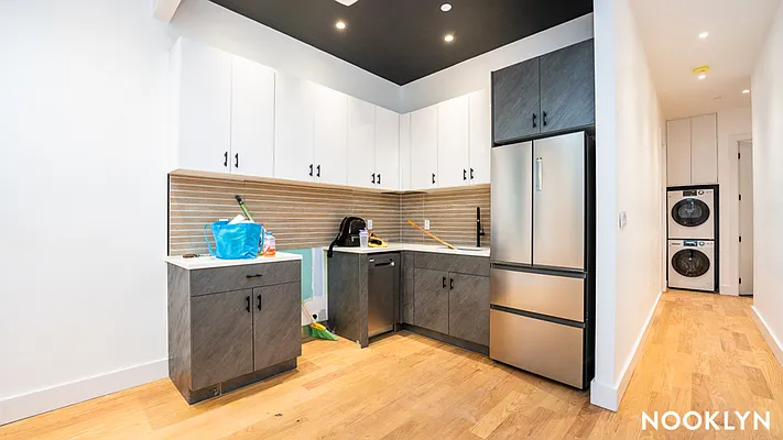 Rented by Nooklyn NYC LLC | media 14