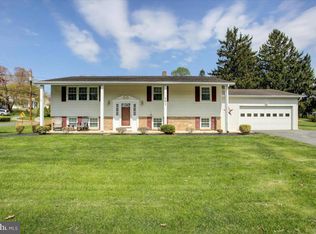101 Echo Dr, Chambersburg, PA 17202