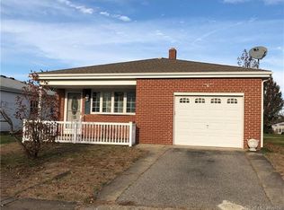 225 Bonaire Dr, Toms River, NJ 08757