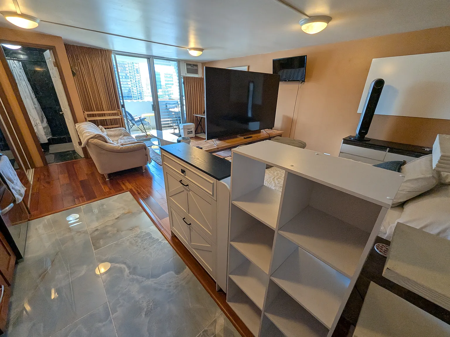 Studio, 365 sqft, $2,200 — Photo 2
