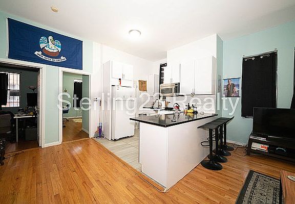 5th image of 23-35 31st St #1