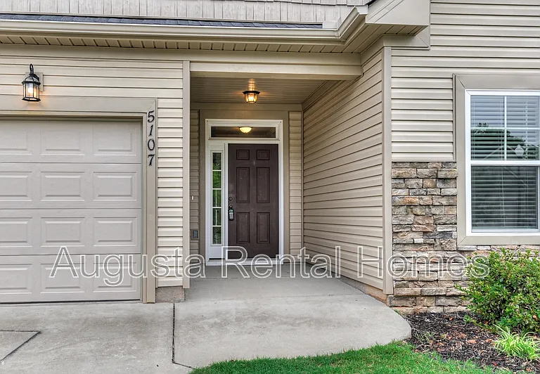 5107 Heathbrook Dr — Photo 4